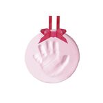 PEARHEAD Baby-Abdruck-Anhänger Inhalt: 1 x Formring, 1 x Modelliermasse, 1 x Kunststoffroller, 1 x Kunststoff Ausstecher, 3 Bänder (weiß / rosa / blau) zum Aufhängen