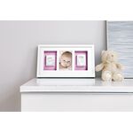 PEARHEAD Wandbildrahmen 'Baby Deluxe' für 1 Foto und Hand- und Fußabdruck Inhalt: Holzrahmen, Passepartout, Aufhänger, Abdruckmaterial, Ausroller, Lineal, rosa / blauer Hintergrund