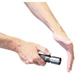 LED-Taschenlampe FLASH 300 300 lm 3xAAA Batterien 100m SCANGRIP