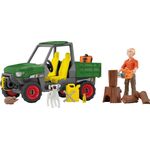 Waldbauer mit Fahrzeug
