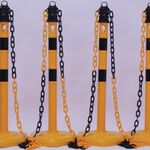 Sperrpfostenset PU gelb/schwarz m.Sechskantfuß D63xH1000mm 6 Pfosten u.5 Ketten