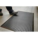 Arbeitsplatzbodenbelag Fertigmatte L900xB600xS14mm schwarz SBR-Gummi COBA