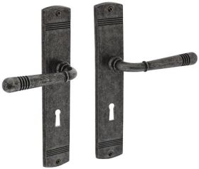Langschildschildgarnitur Helena Zamak F77 Grau BB 72mm DIN L/R INTERSTEEL