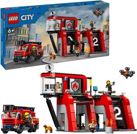 City Feuerwehrstation mit Drehleiterfahr